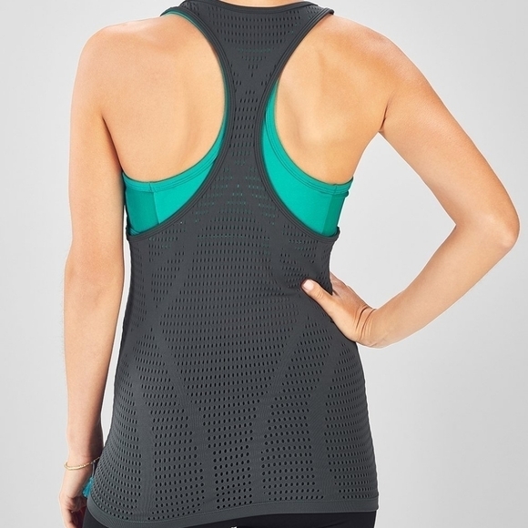Fabletics Corrine SkulptKnit Tank Medium Grey NWT - Picture 2 of 9